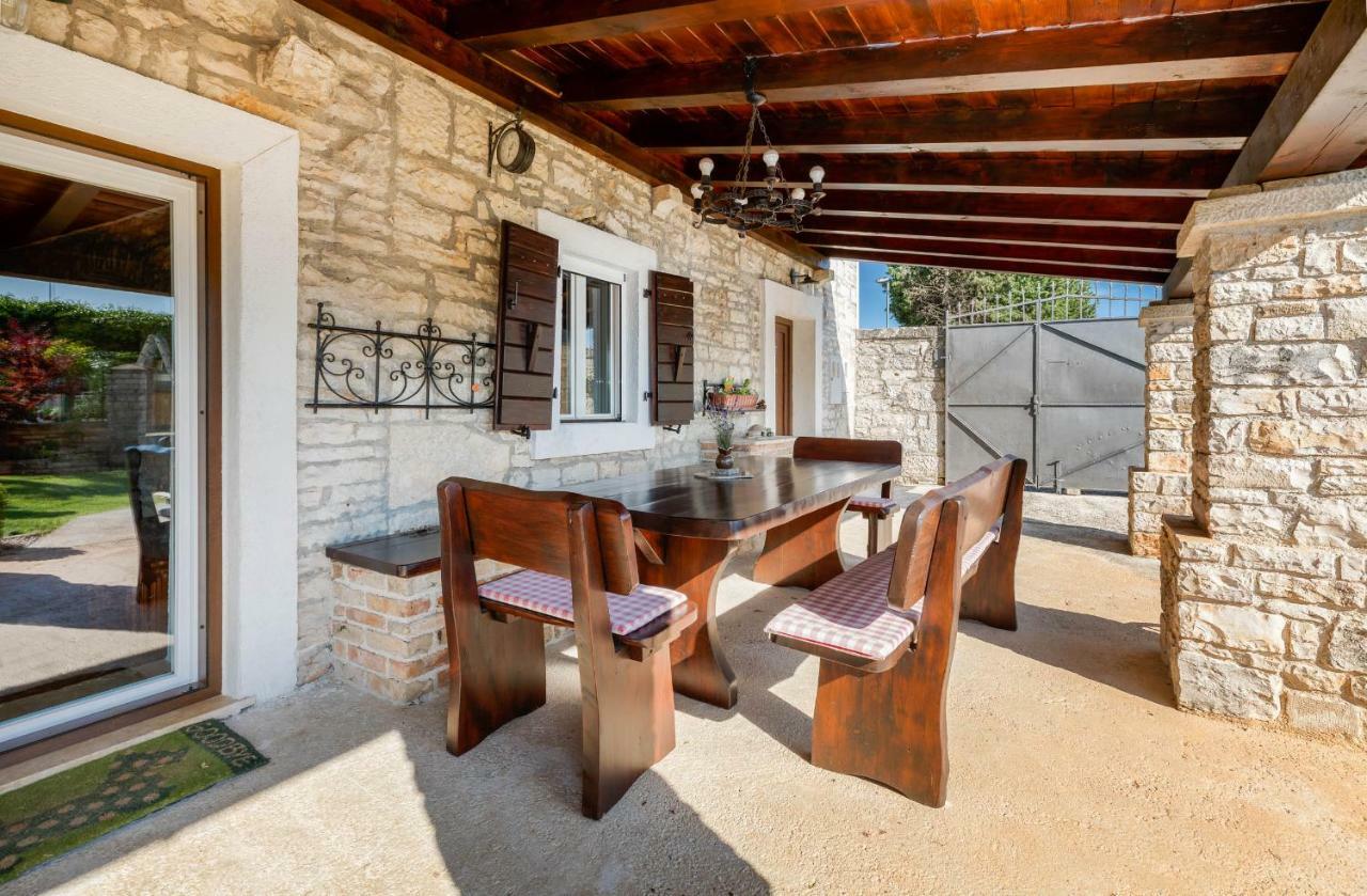 Holiday Home Ana Kanfanar Εξωτερικό φωτογραφία